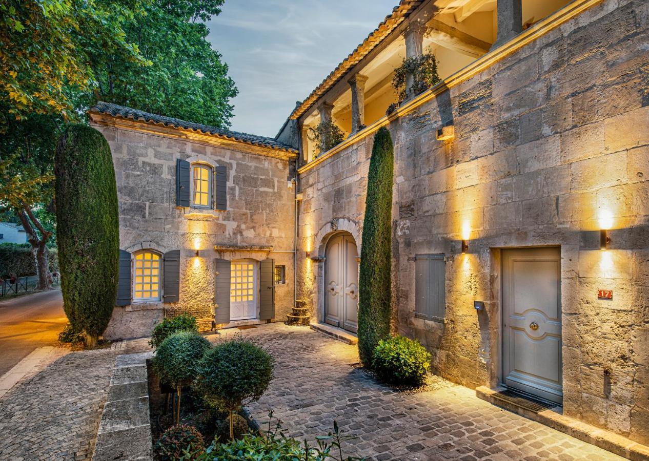 Jk Moulin Paradou Exterior photo